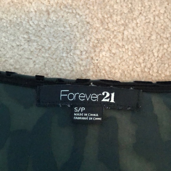 army green cheetah print shirt from forever 21. - Picture 4 of 4